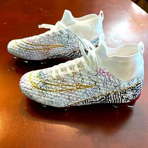 Nike soccer cleats. Size 6.5. Never worn.